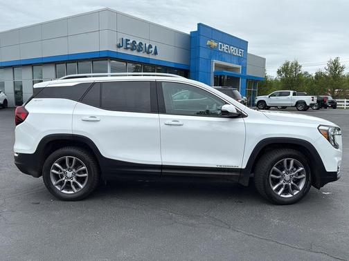 Summit White 2023 GMC Terrain SLT