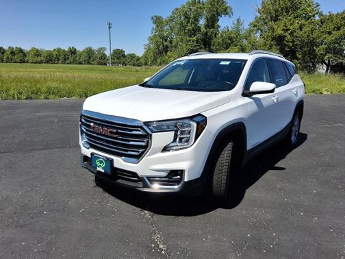 Summit White 2023 GMC Terrain SLT