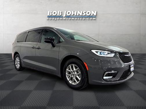 2025 Chrysler Pacifica L