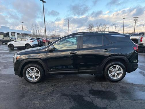 2023 GMC Terrain SLE