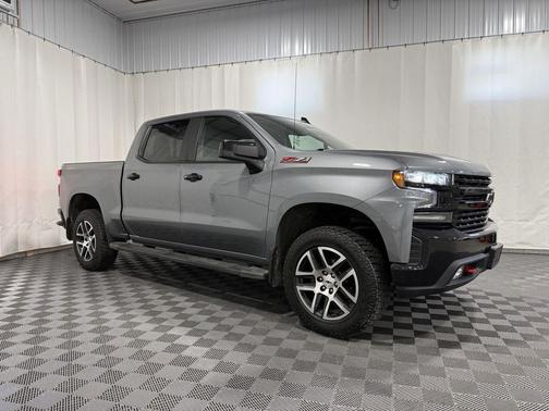 Silver Ice Metallic 2020 Chevrolet Silverado 1500 LT Trail Boss