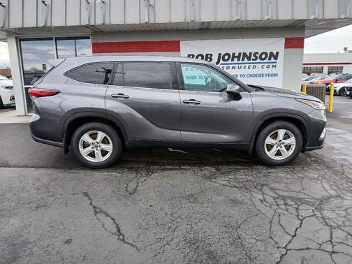 2021 Toyota Highlander LE