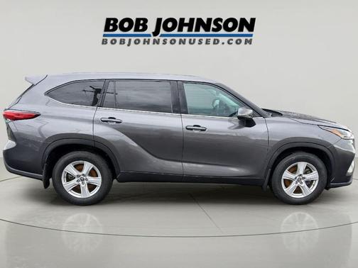 2021 Toyota Highlander LE