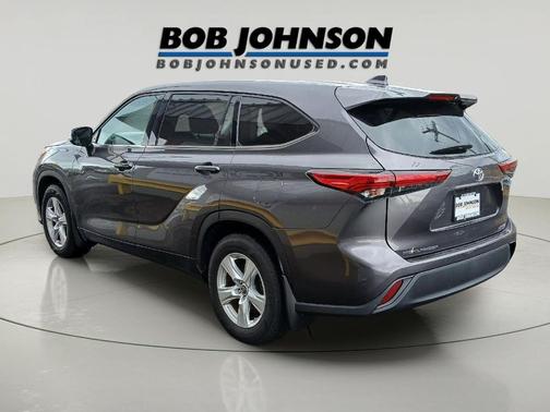 2021 Toyota Highlander LE