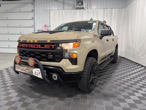 2022 Chevrolet Silverado 1500 Custom Trail Boss