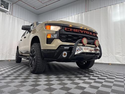 2022 Chevrolet Silverado 1500 Custom Trail Boss