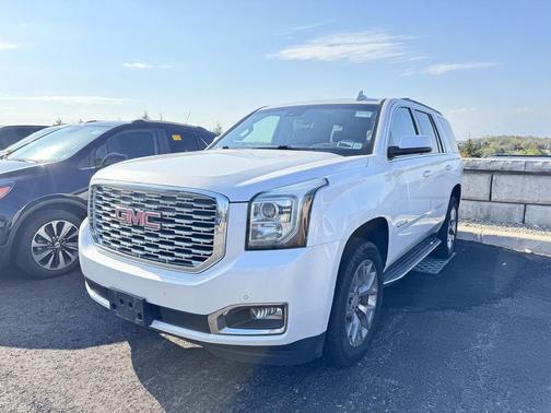 White Frost Tricoat 2018 GMC Yukon SLT Standard Edition