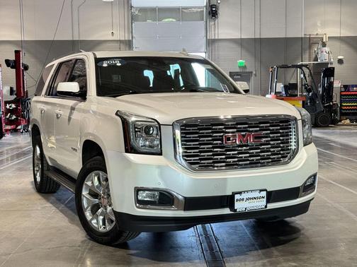 White Frost Tricoat 2018 GMC Yukon SLT Standard Edition