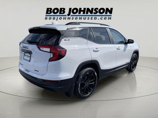 Summit White 2022 GMC Terrain SLE