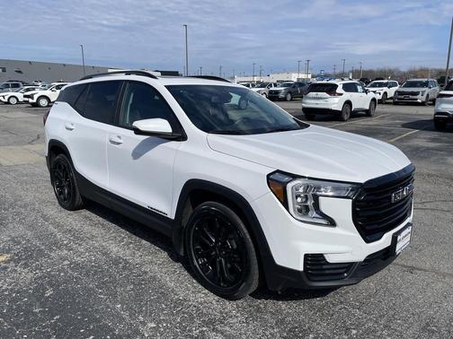 Summit White 2022 GMC Terrain SLE