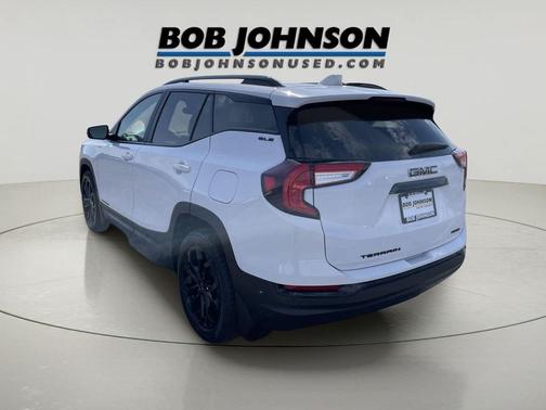 Summit White 2022 GMC Terrain SLE