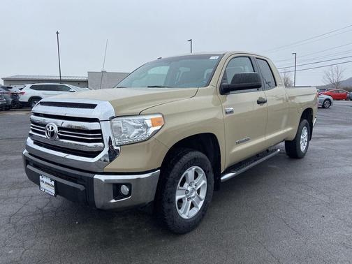 Quicksand 2017 Toyota Tundra SR5