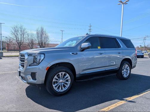 Sterling Metallic 2023 GMC Yukon SLT