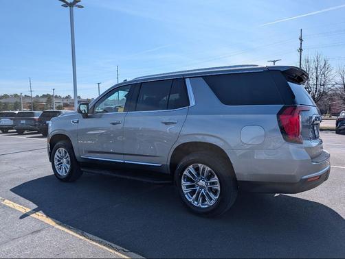 Sterling Metallic 2023 GMC Yukon SLT