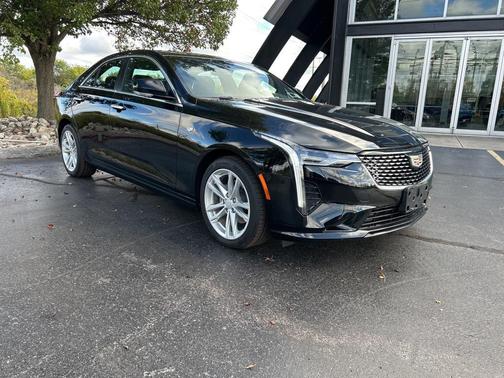 2024 Cadillac CT4 Luxury