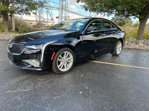 2024 Cadillac CT4 Luxury