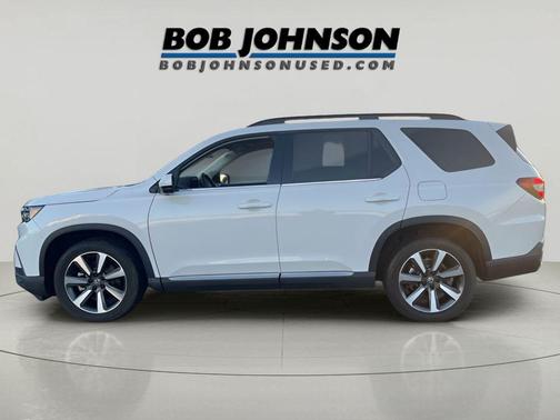 2023 Honda Pilot AWD Elite