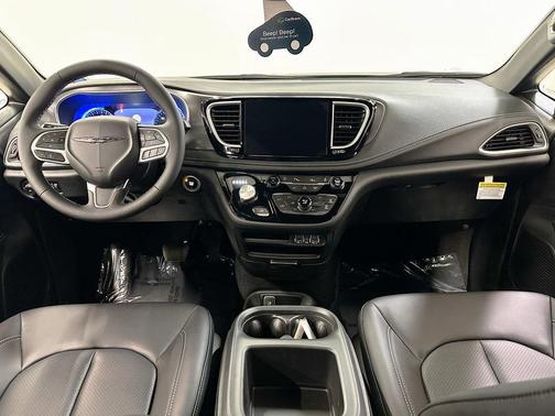 2025 Chrysler Pacifica L