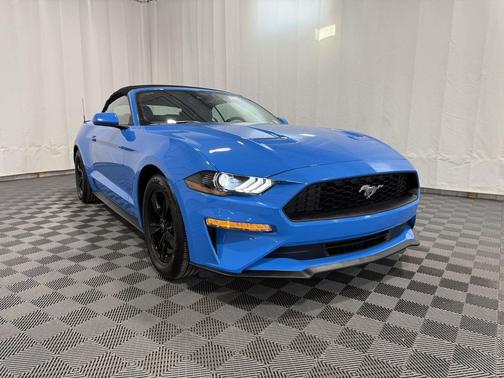 2022 Ford Mustang EcoBoost