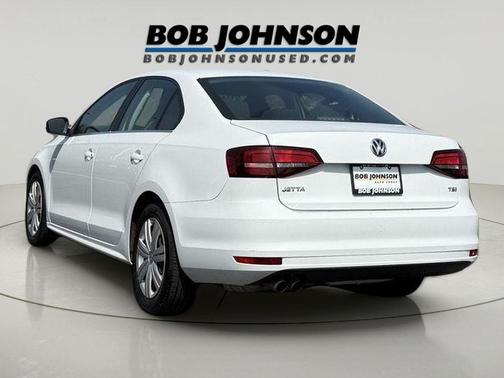 Pure White 2017 Volkswagen Jetta 1.4T S