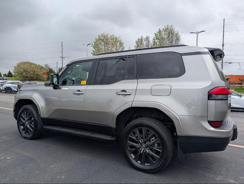 Atomic Silver 2024 Lexus GX 550 Premium
