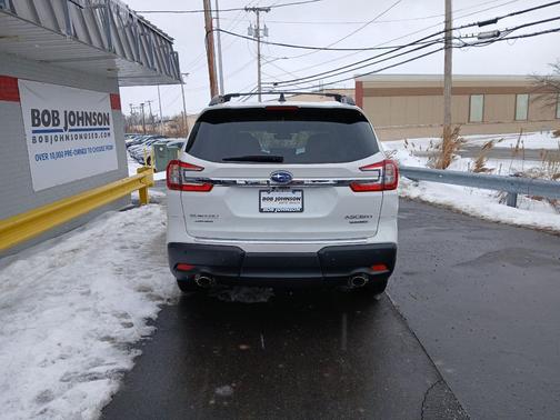 2025 Subaru Ascent Limited 8-Passenger