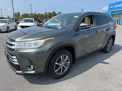 2018 Toyota Highlander SE