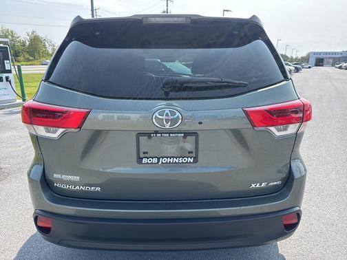 2018 Toyota Highlander SE