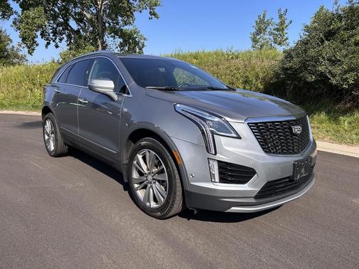 Argent Silver Metallic 2024 Cadillac XT5 Premium Luxury