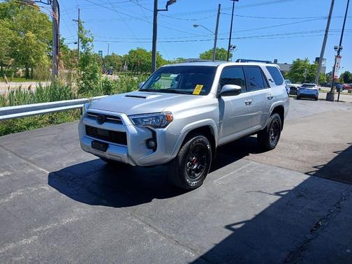 Classic Silver Metallic 2023 Toyota 4Runner TRD Off Road