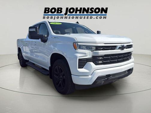 Summit White 2025 Chevrolet Silverado 1500 RST