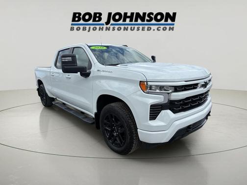 Summit White 2025 Chevrolet Silverado 1500 RST