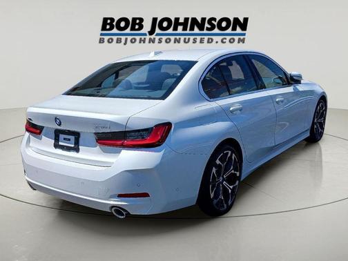 Mineral White Metallic 2025 BMW 330 xDrive