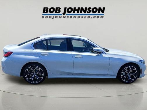 Mineral White Metallic 2025 BMW 330 xDrive