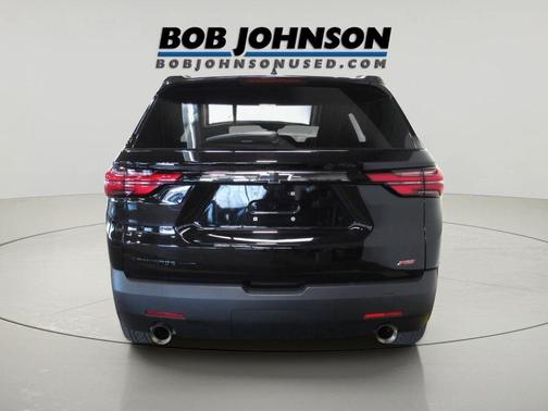 Mosaic Black Metallic 2023 Chevrolet Traverse RS