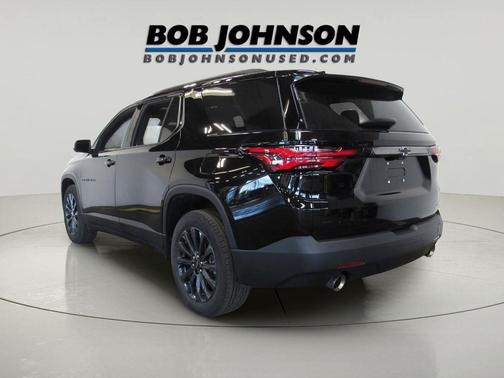 Mosaic Black Metallic 2023 Chevrolet Traverse RS