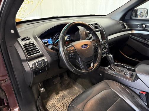 Bronze Fire Metallic Tinted Clearcoat 2016 Ford Explorer XLT