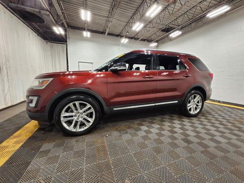 Bronze Fire Metallic Tinted Clearcoat 2016 Ford Explorer XLT