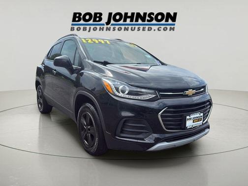 Mosaic Black Metallic 2019 Chevrolet Trax LT
