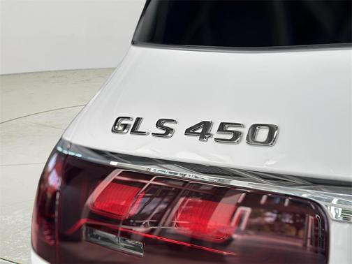2024 Mercedes-Benz GLS 450 4MATIC
