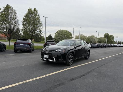 Obsidian 2023 Lexus UX 250h Base