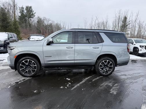 2023 Chevrolet Tahoe 4WD RST