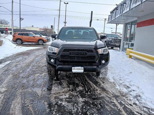 2017 Toyota Tacoma Base