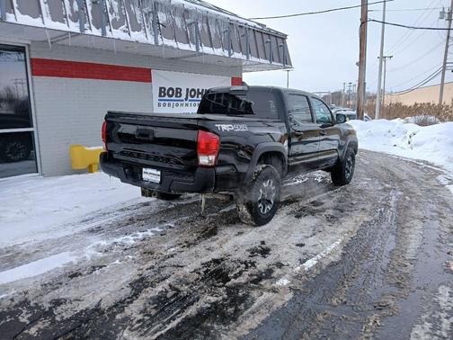 2017 Toyota Tacoma Base