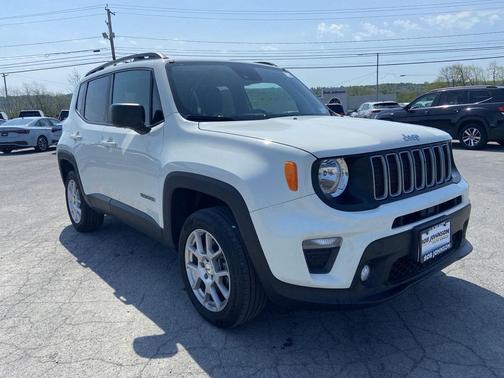 Alpine White Clearcoat 2022 Jeep Renegade Latitude