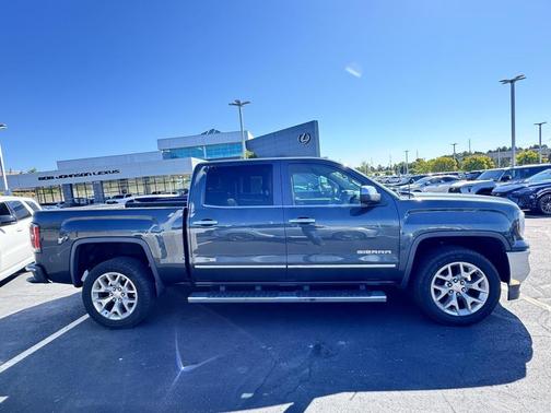 2017 GMC Sierra 1500 SLT