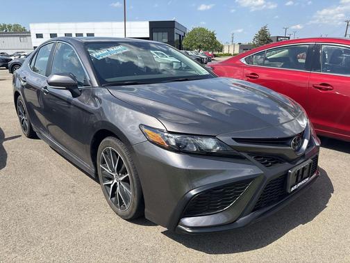 Predawn Gray Mica 2024 Toyota Camry SE