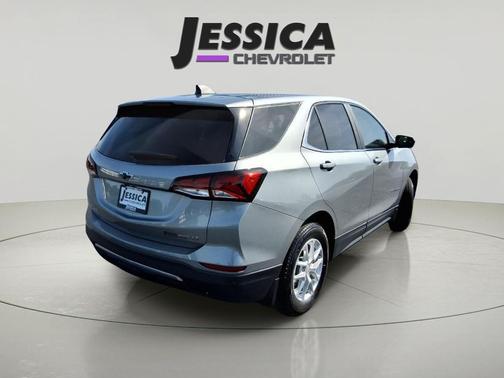 Sterling Gray Metallic 2024 Chevrolet Equinox 1LT