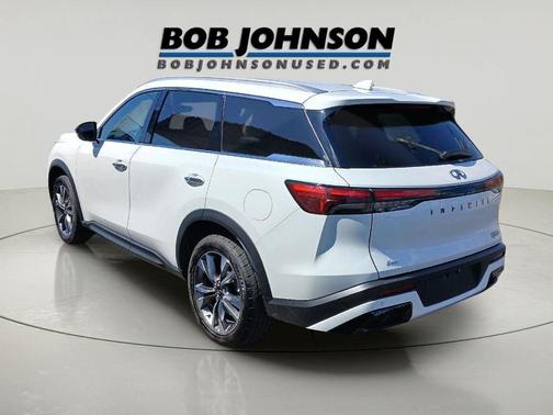 Majestic White 2023 INFINITI QX60 Luxe