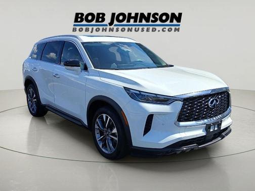 Majestic White 2023 INFINITI QX60 Luxe